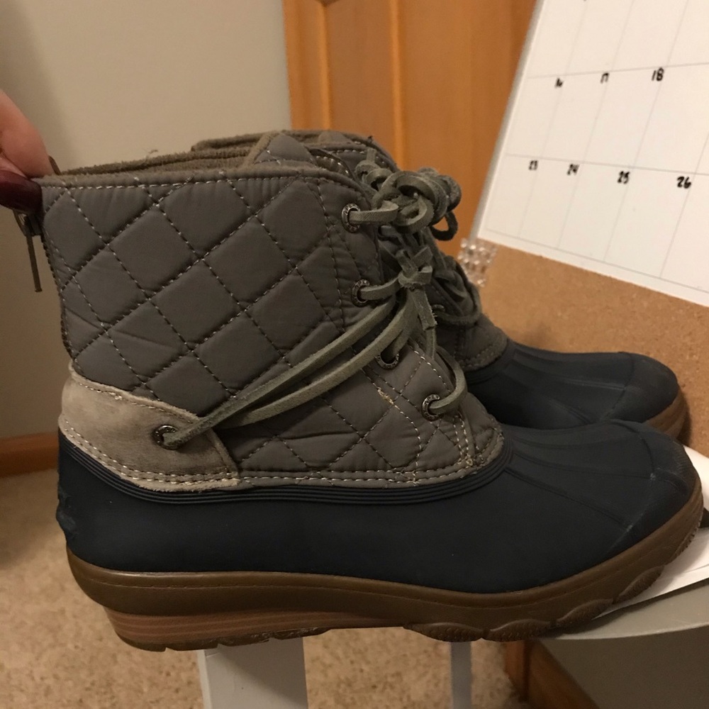 Grey and Navy Sperry Duck boots!